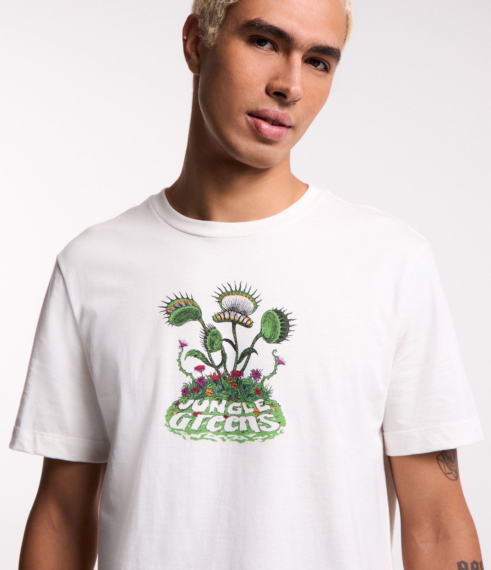 Camiseta Comfort em Algodão com Estampa Jungle Greens Branco 4