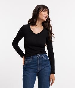 Blusa Básica em Meia Malha com Decote Coração