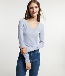 Blusa Básica em Meia Malha com Decote Coração