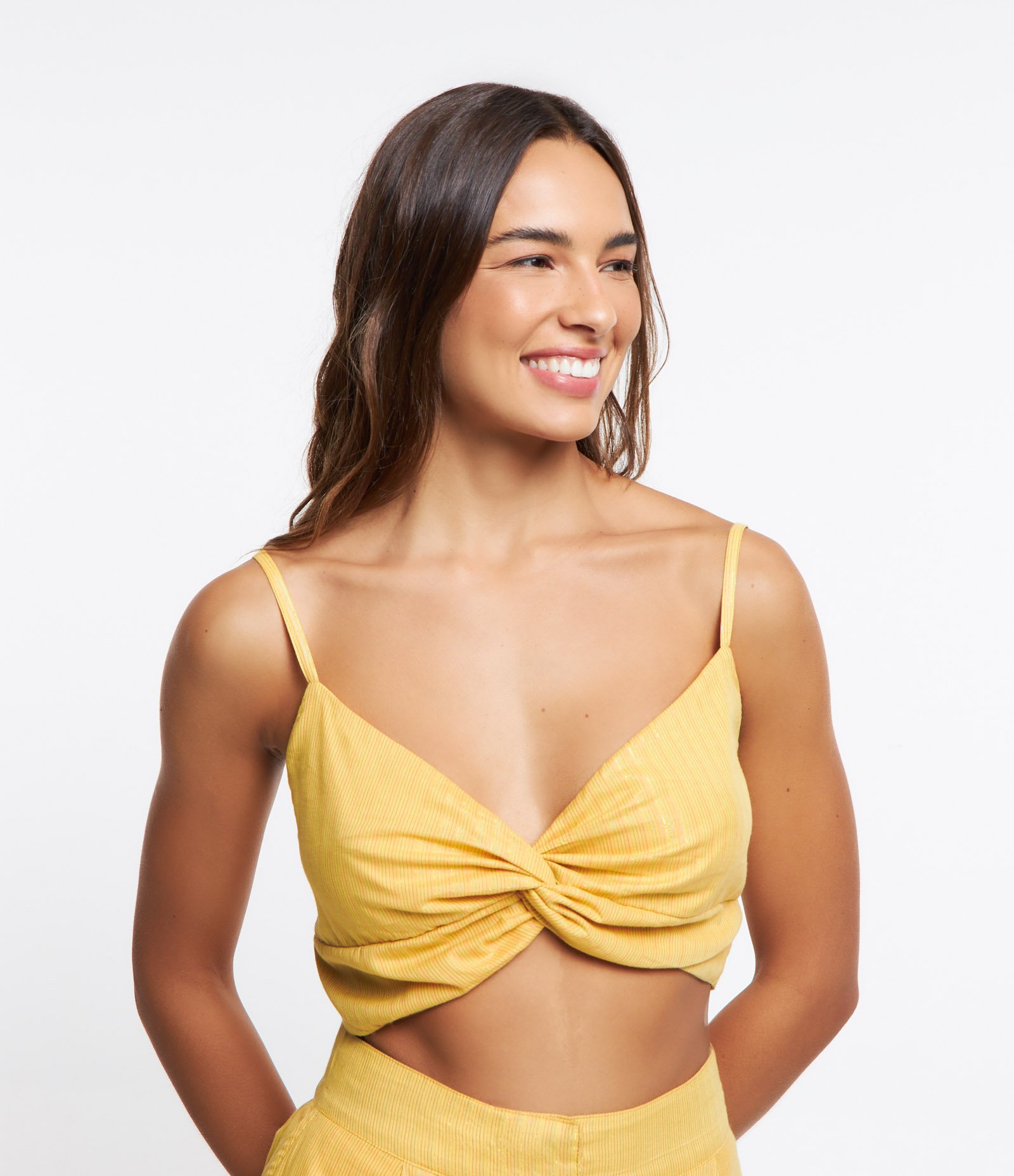 Blusa Cropped de Alça em Tricoline com Fios Metalizados Coloridos Amarelo 1
