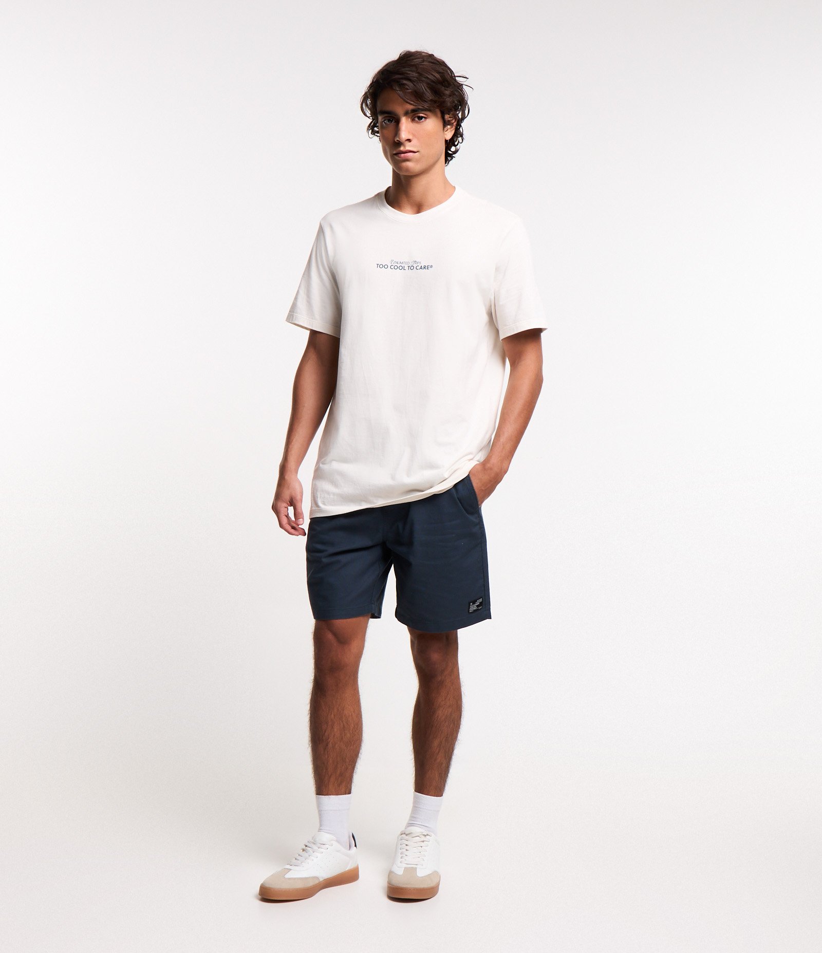 Bermuda Texturizada com Cós Elástico e Cordão para Ajuste Azul 1