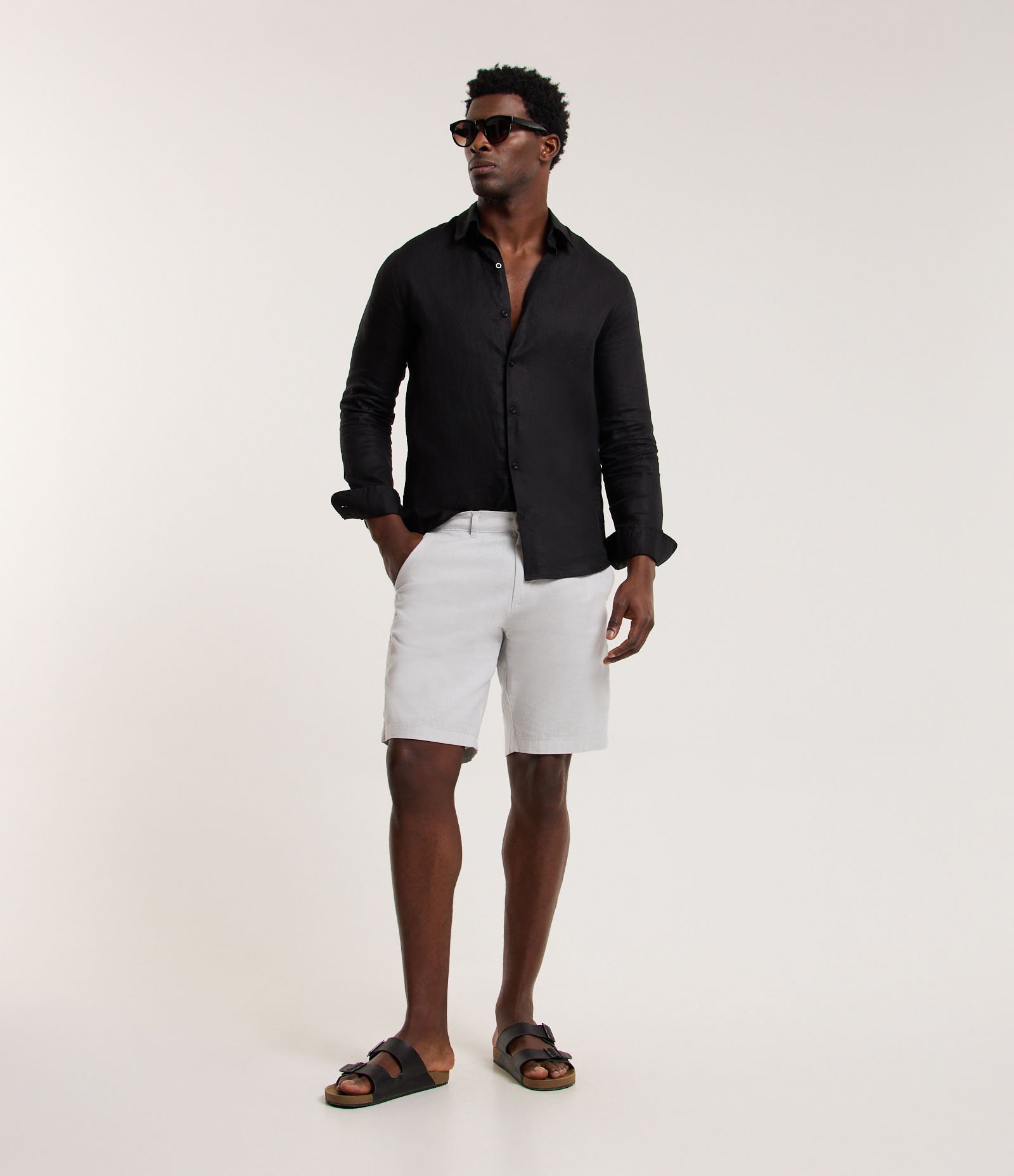 Bermuda Slim Texturizada em Linho com Algodão 1