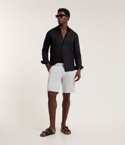 Bermuda Slim Texturizada em Linho com Algodão