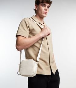 Bolsa em PU com Fechamento de Zíper