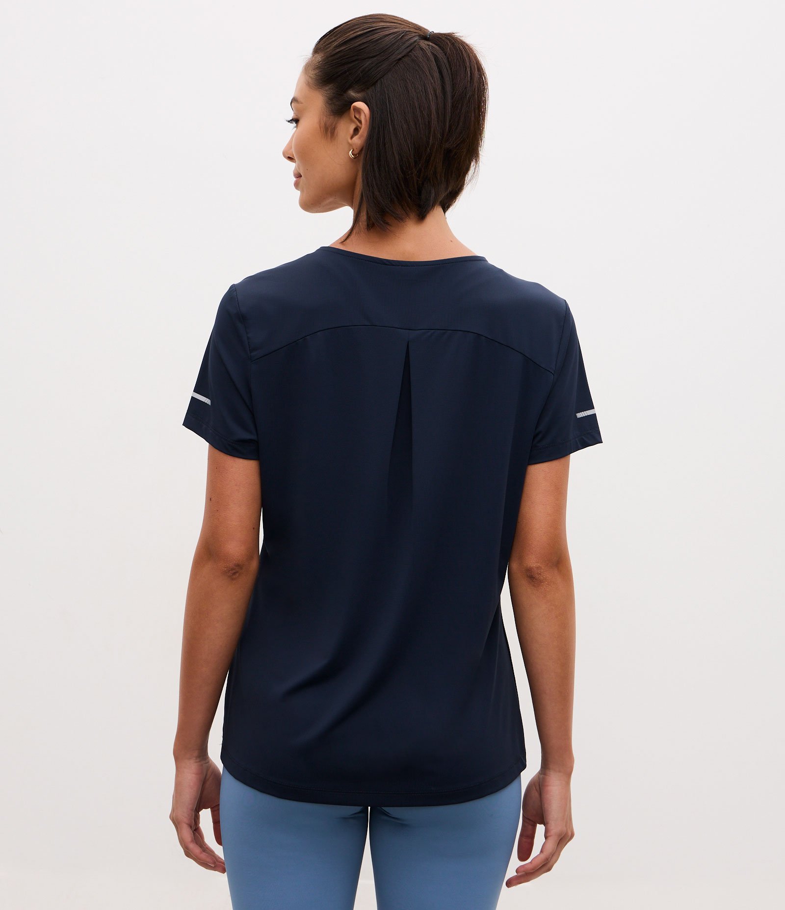 Camiseta Esportiva Regular Texturizada com Detalhe Refletivo Azul Marinho 5