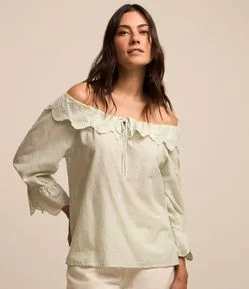 Blusa Ombro a Ombro em Laise com Babados