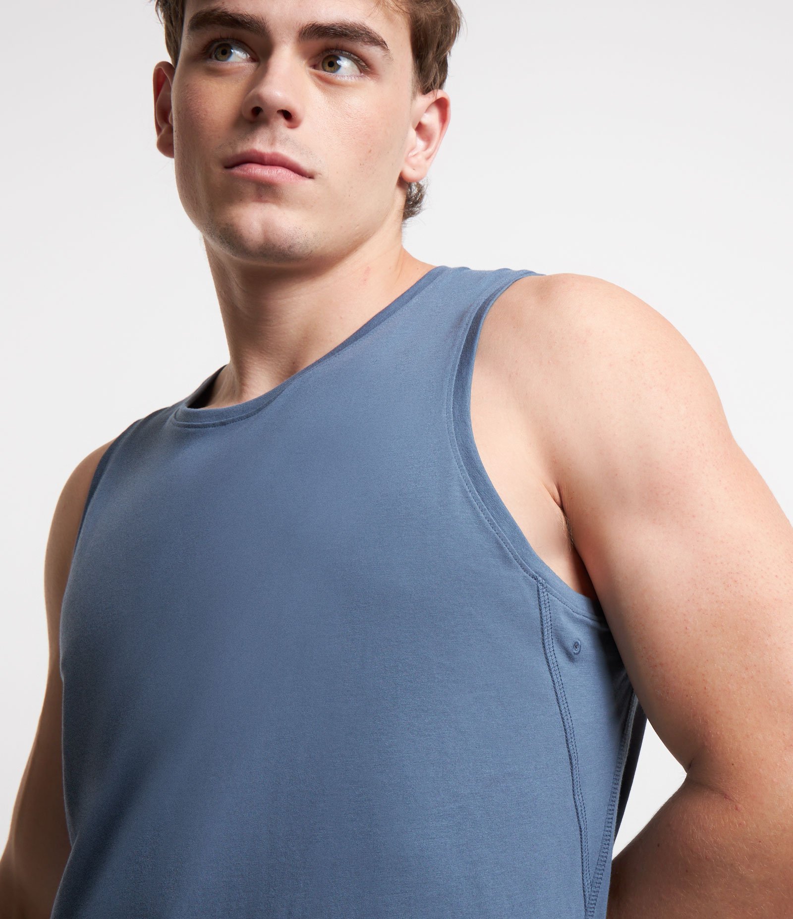 Regata Esportiva em Algodão Peruano com Gola Redonda Azul 4