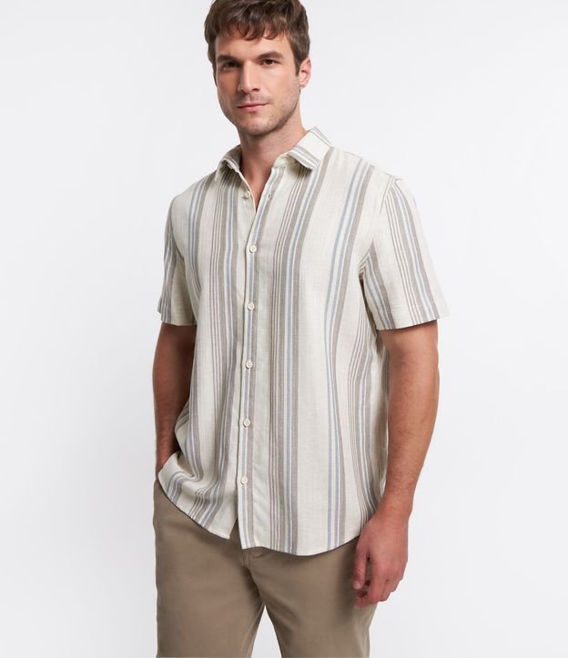 Camisa em Viscolinho com Estampa Texturizada de Listras Off White 1