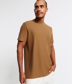 Camiseta Manga Curta em Algodão Peruano com Textura Colméia