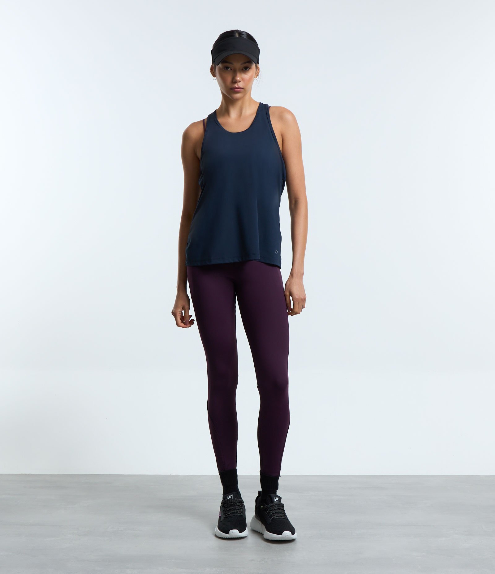 Regata Nadador Esportiva em Microfibra com Furinhos 2