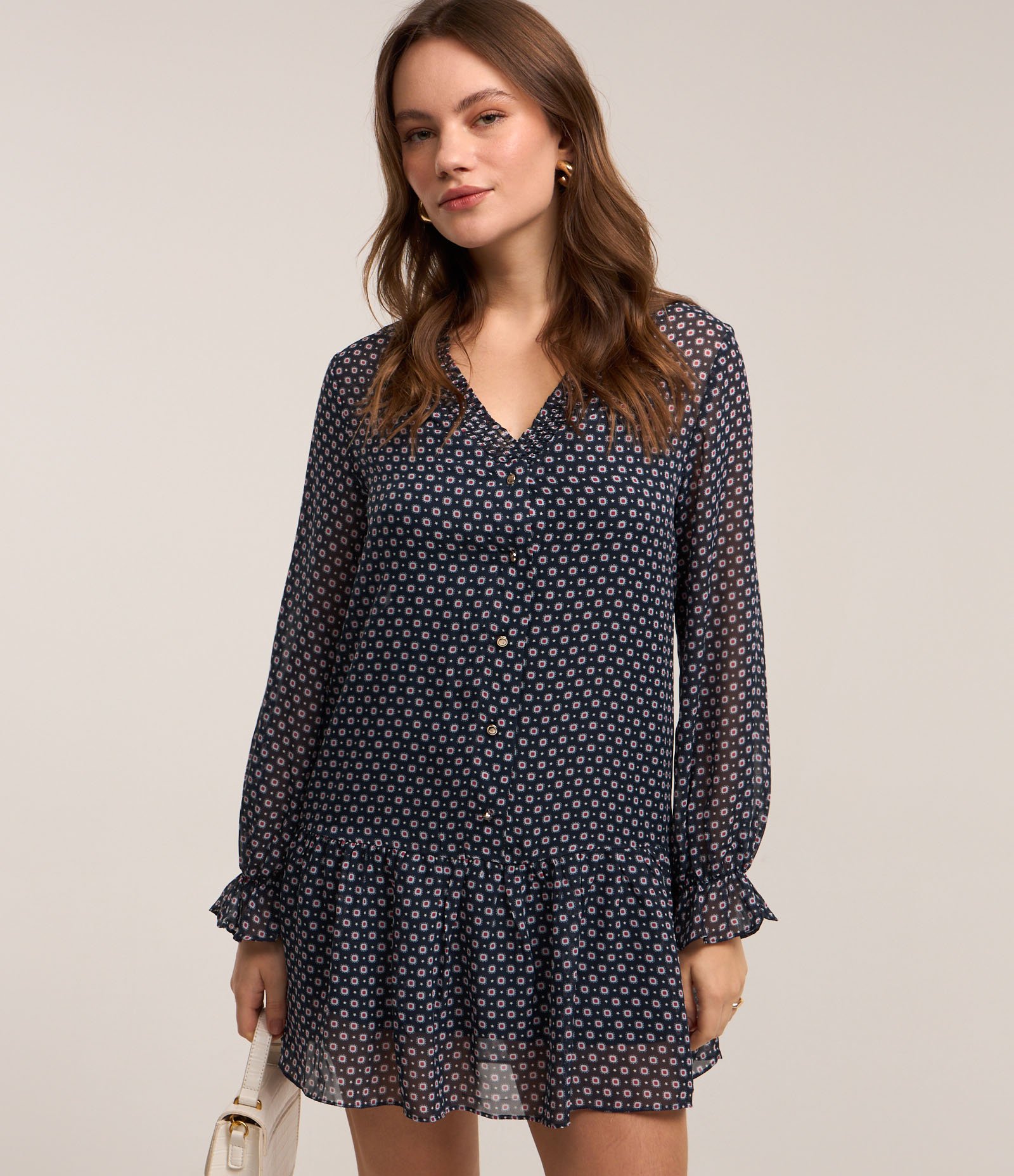 Vestido Curto em Chiffon com Manga Evasê e Estampa Abstrata Azul 5