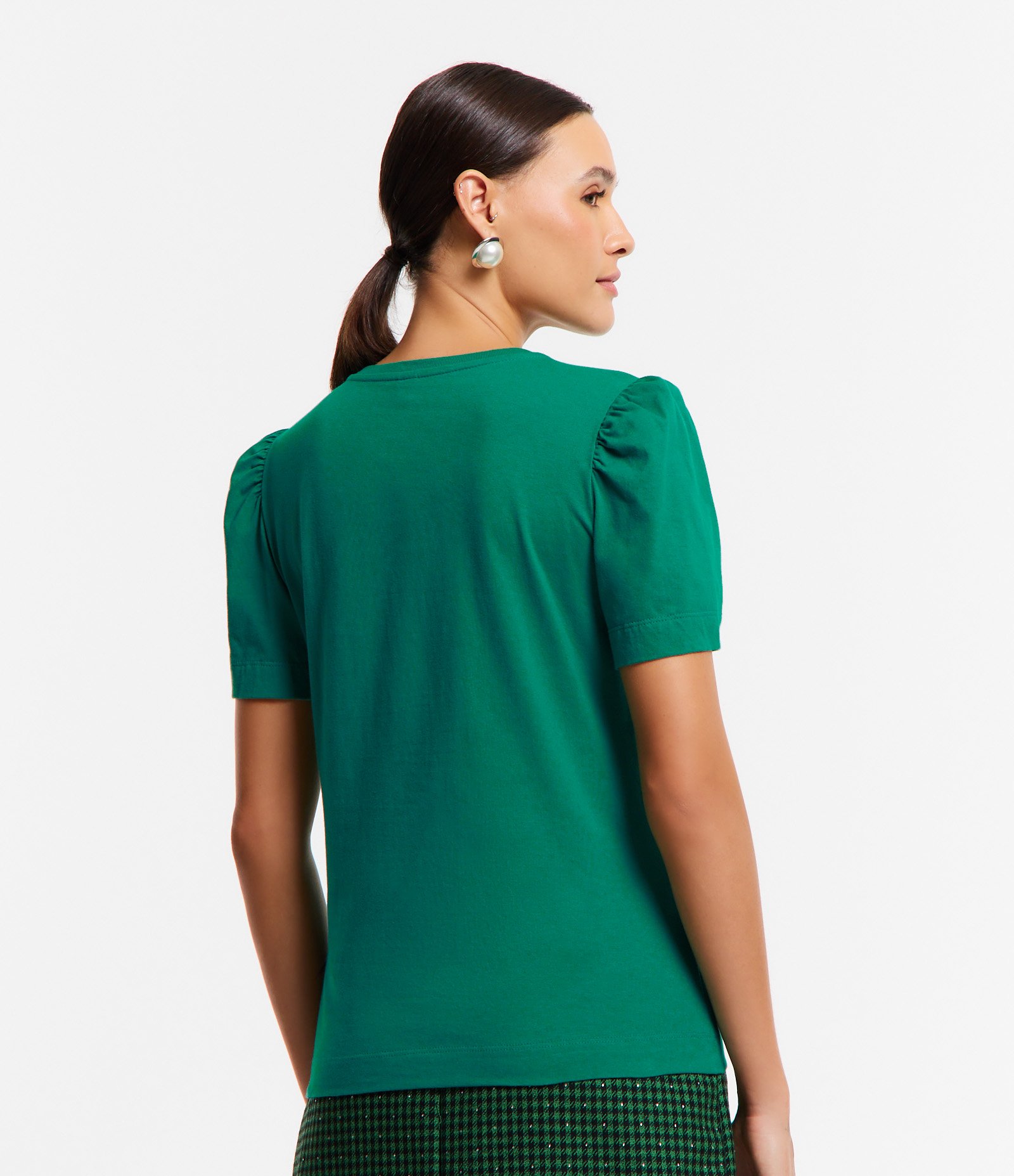 Camiseta em Meia Malha com Manga Bufante e Estampa Onça em Coração Verde 5