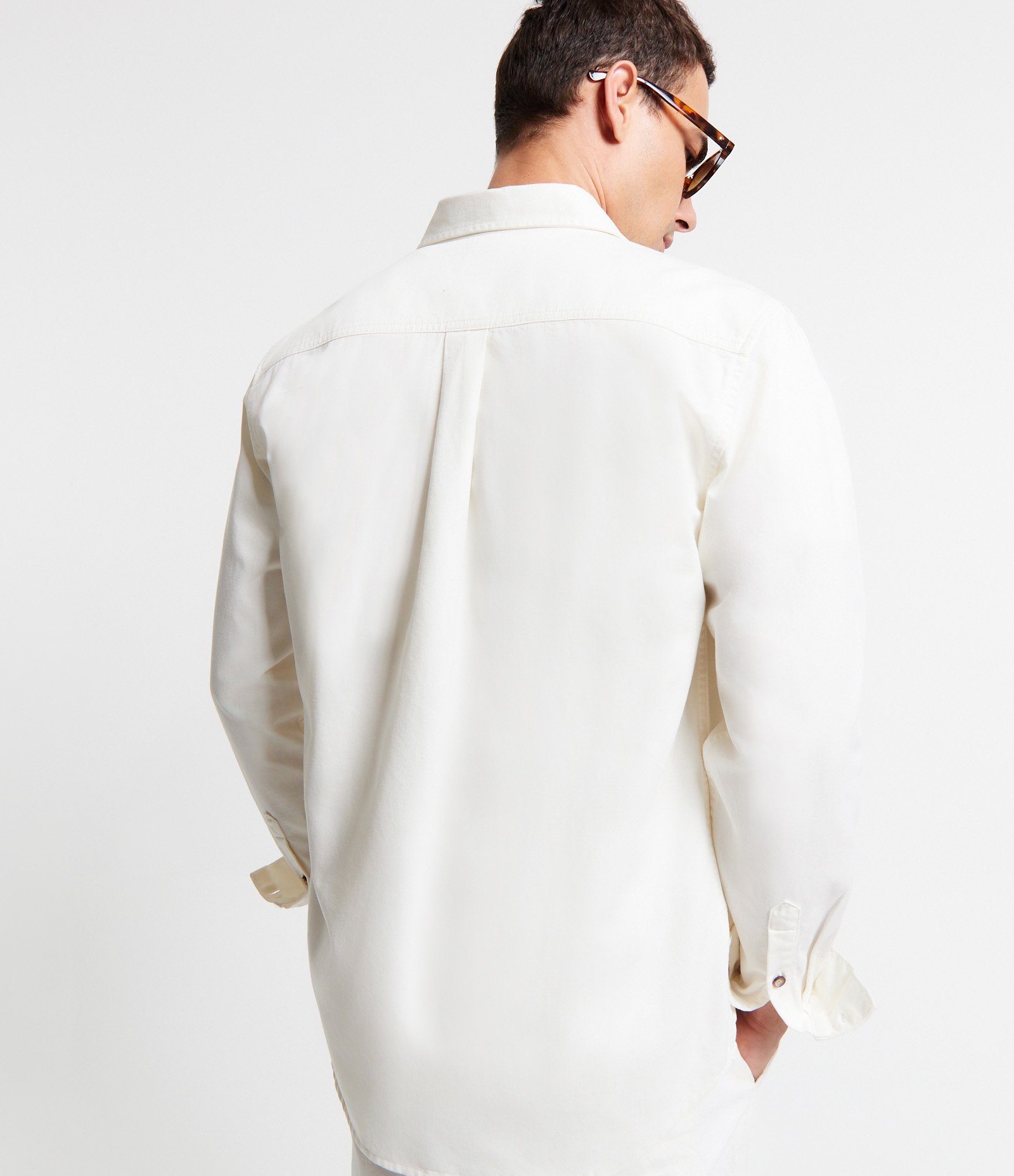 Camisa Comfort em Algodão com Bolsos Lapela e Abotoamento 4