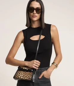 Blusa Sem Manga em Tricô com Recorte Vazado