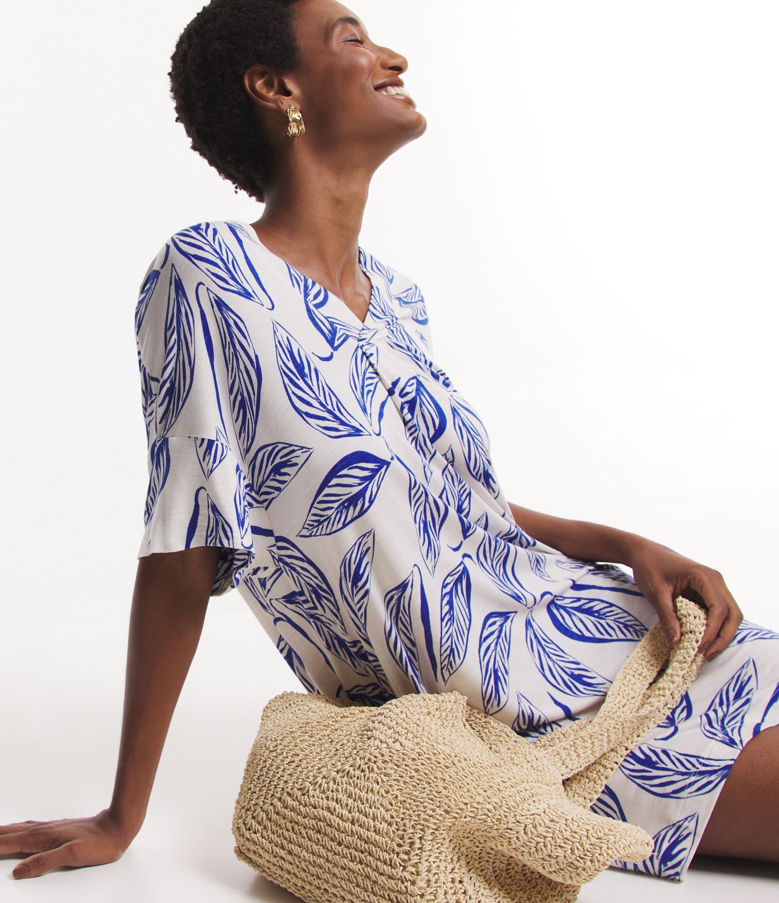 Vestido em Viscose com Estampa Folhagem Off White/ Azul 1