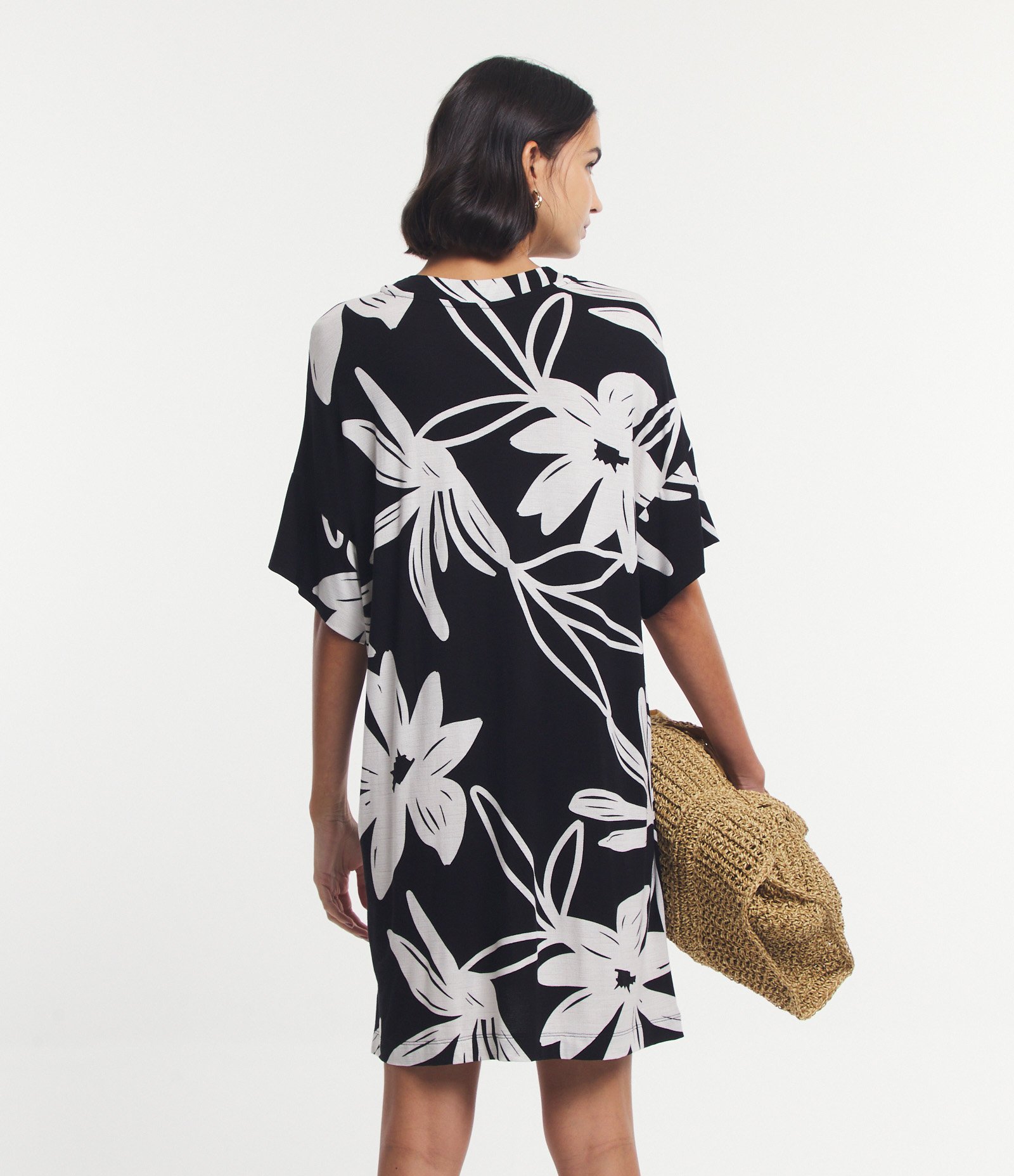 Vestido Curto em Malha de Viscose com Estampa Foral Contrastante Preto/ Branco 3