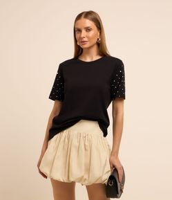 Blusa em Algodão com Pérolas na Manga