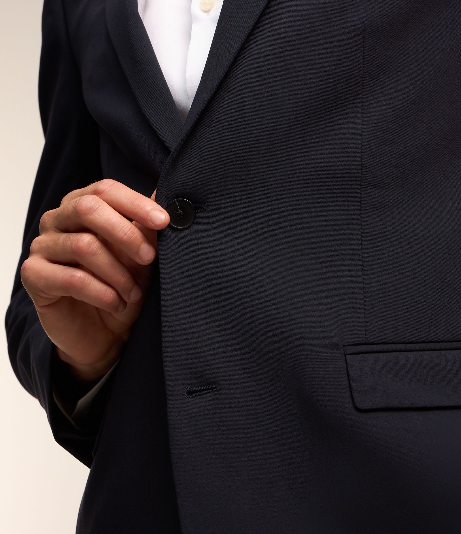 Paletó Social em Tricoline com Abotoamento Frontal Azul Marinho 3