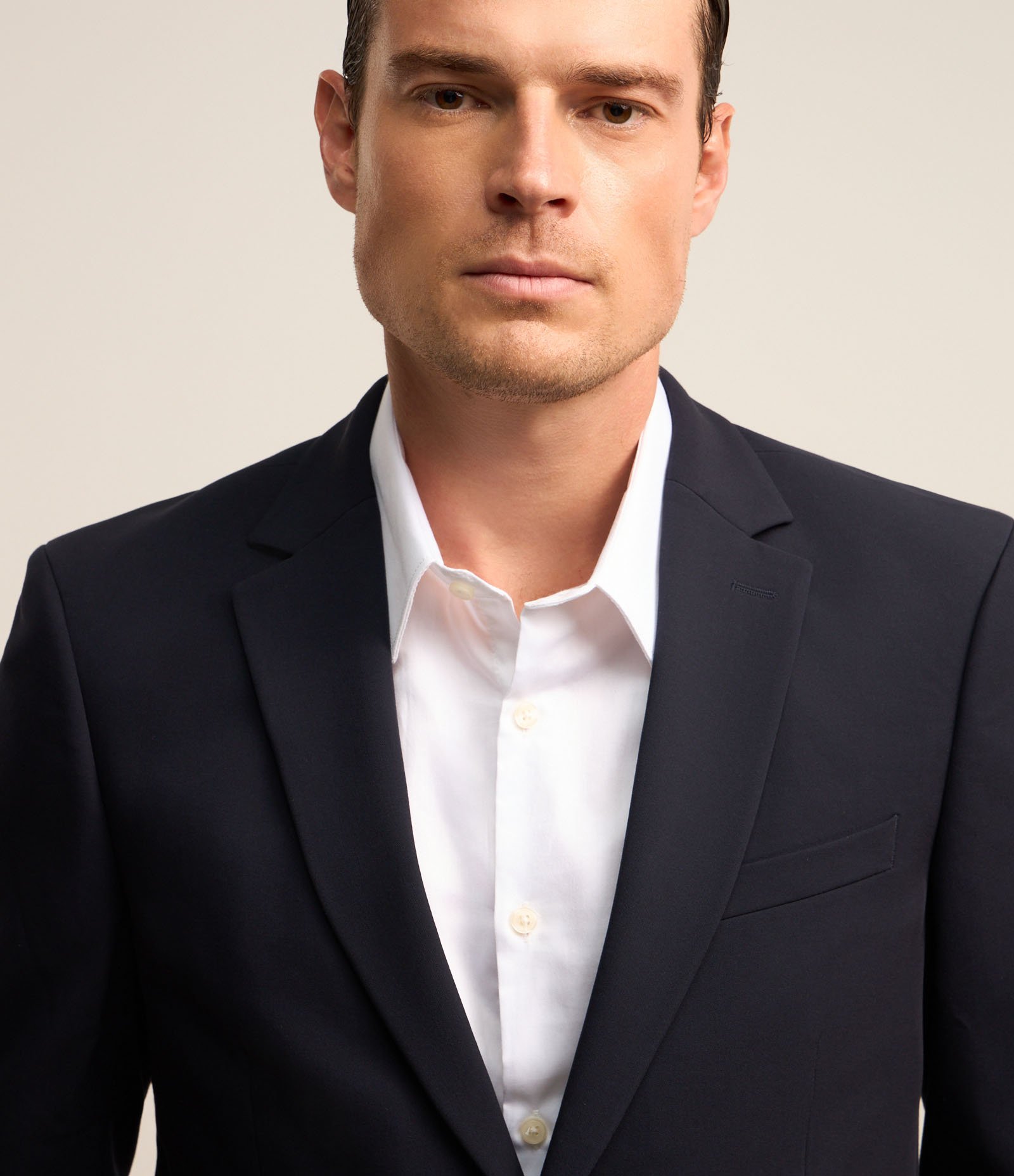 Paletó Social em Tricoline com Abotoamento Frontal Azul Marinho 4