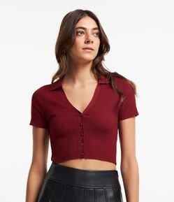 Blusa Curta em Tricô com Decote V e Botões