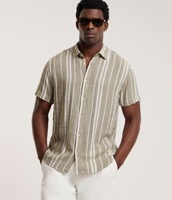 Camisa em Viscolinho com Listra Vertical