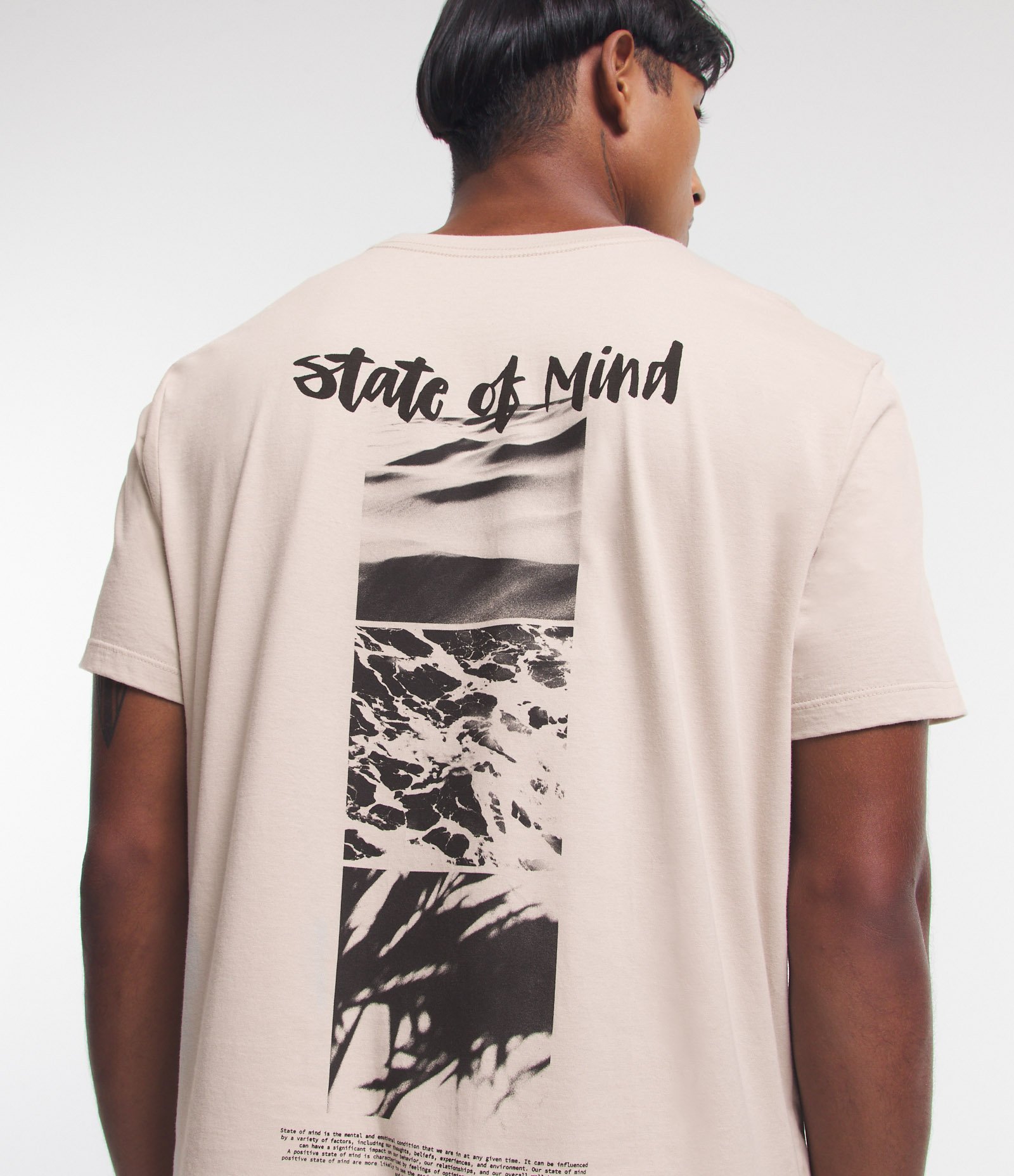Camiseta Comfort em Algodão com Estampa State Of Mind Bege 1