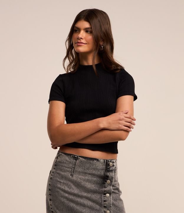 Blusa Cropped Seamless com Textura Ondulada