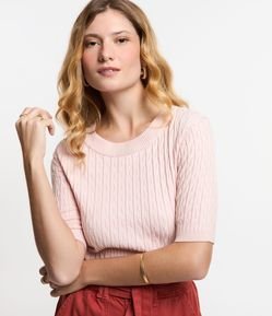 Blusa em Tricô Leve com Texturas