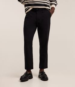 Calça Básica Slim Cropped Alfaiatada com Elastano