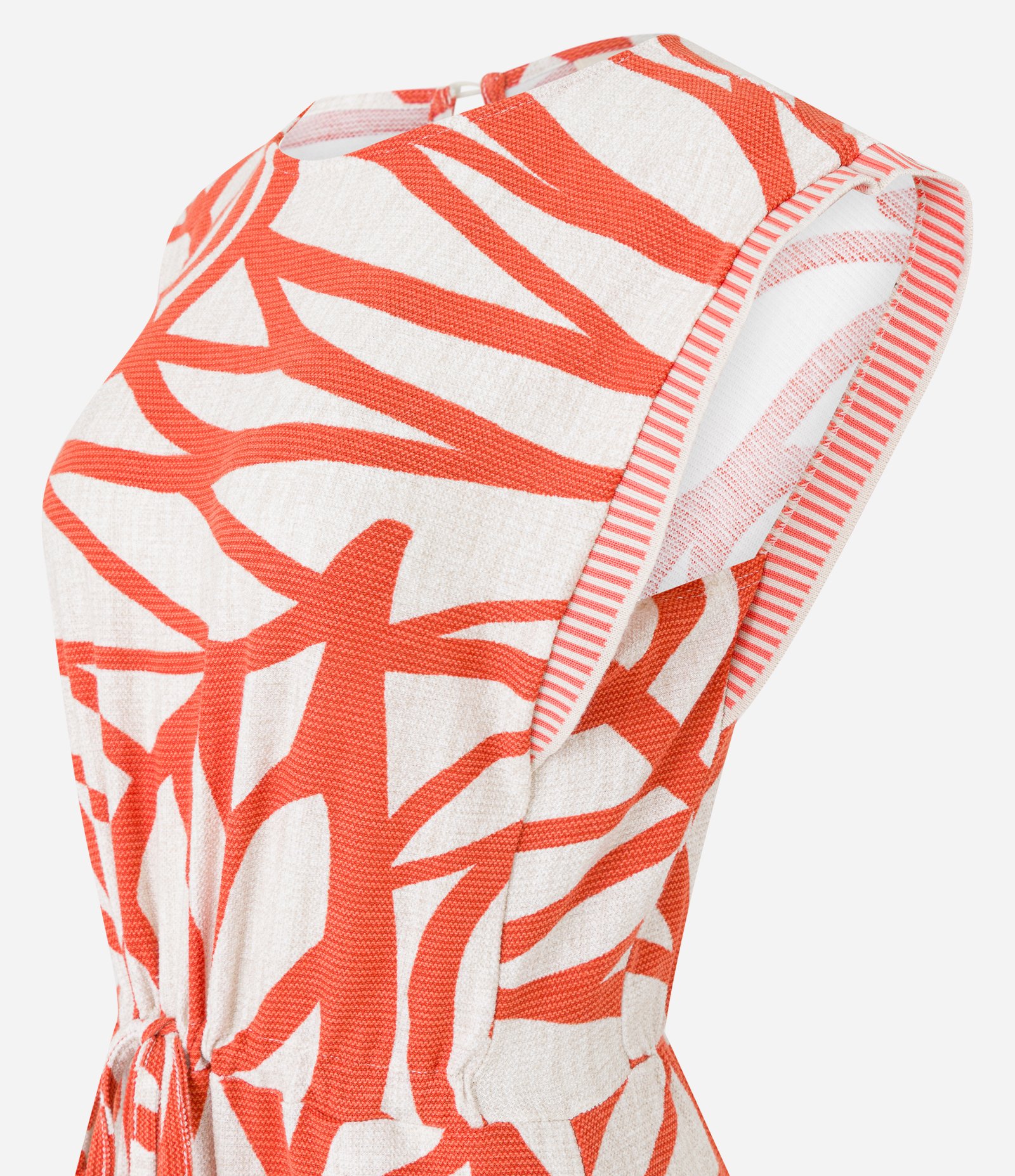 Macacão em Viscose com Estampa Folhagem Contrastante Laranja/ Branco 8
