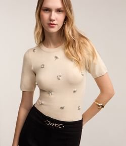 Blusa em Tricô Leve com Bordado Pérolas e Strass