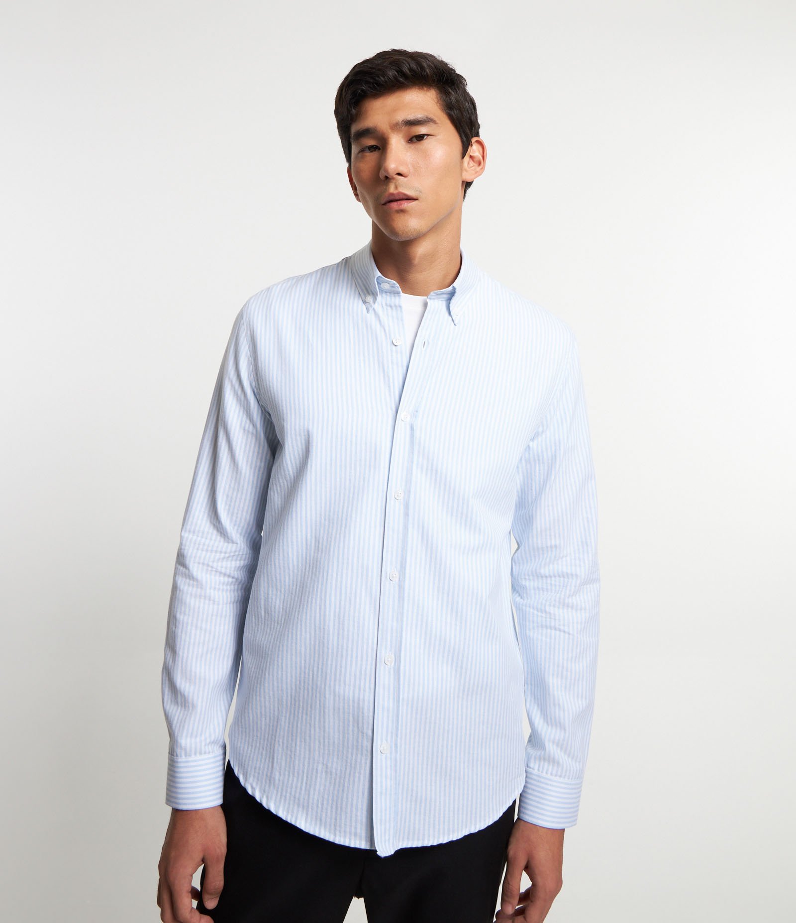Camisa em Oxford Listrada Branco/Azul 3