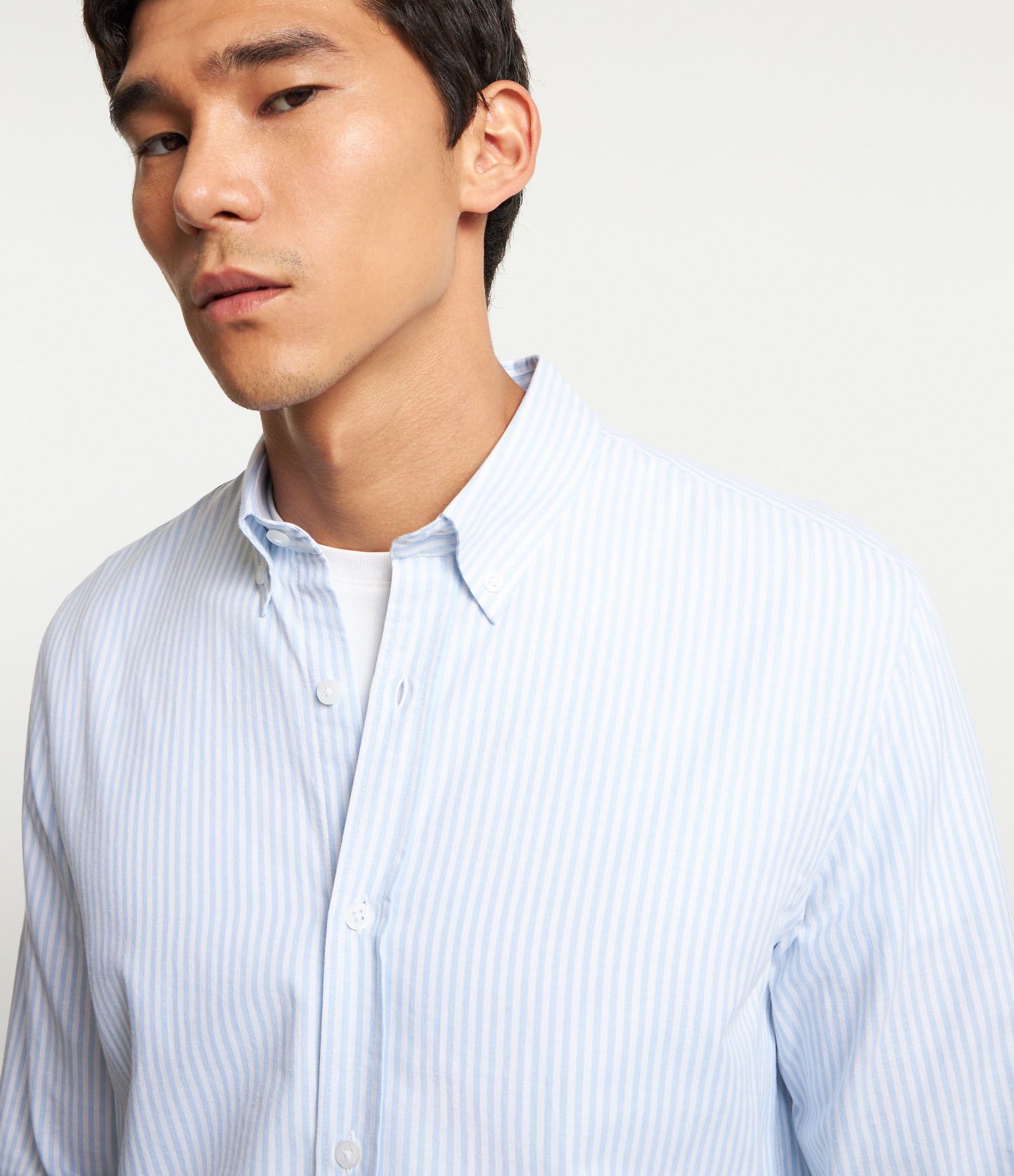 Camisa em Oxford Listrada Branco/Azul 4