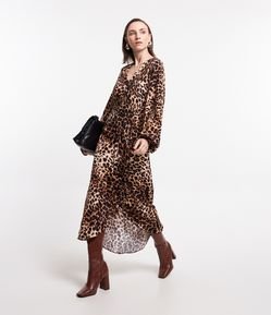Vestido Midi em Viscose com Transpasse Frontal e Estampa Oncinha