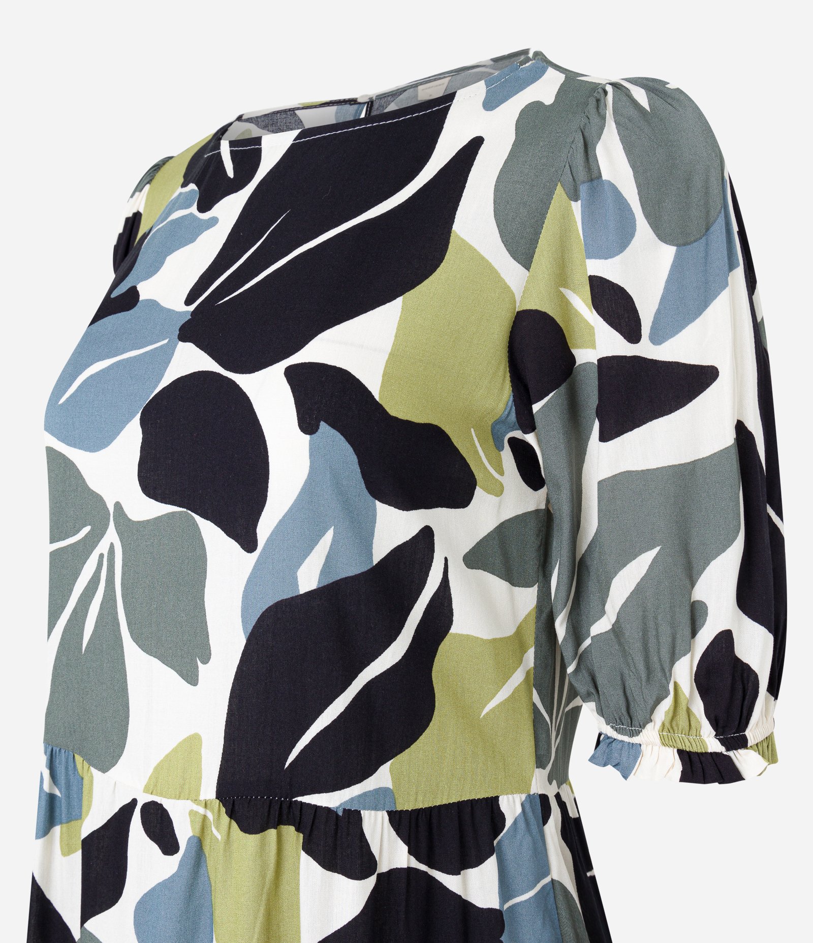 Vestido Midi em Viscose com Manga Bufante e Recortes Franzidos na Saia Multicores 7