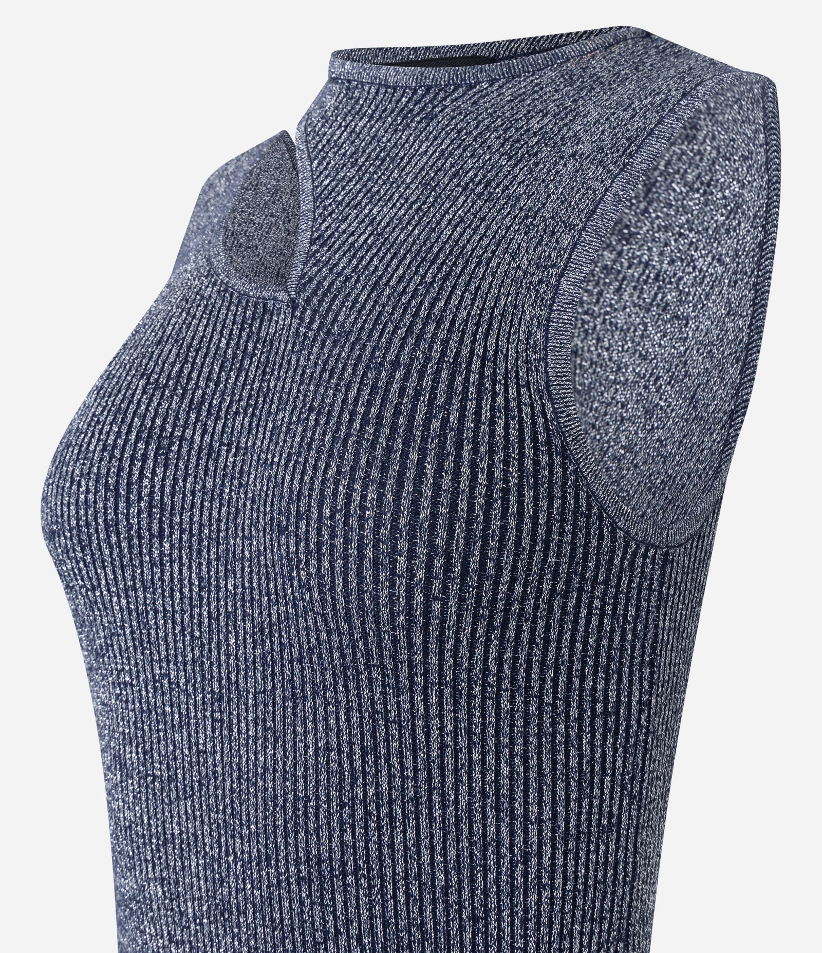 Vestido Midi em Viscose com Recorte Vazado e Fio Metalizado Cinza 8