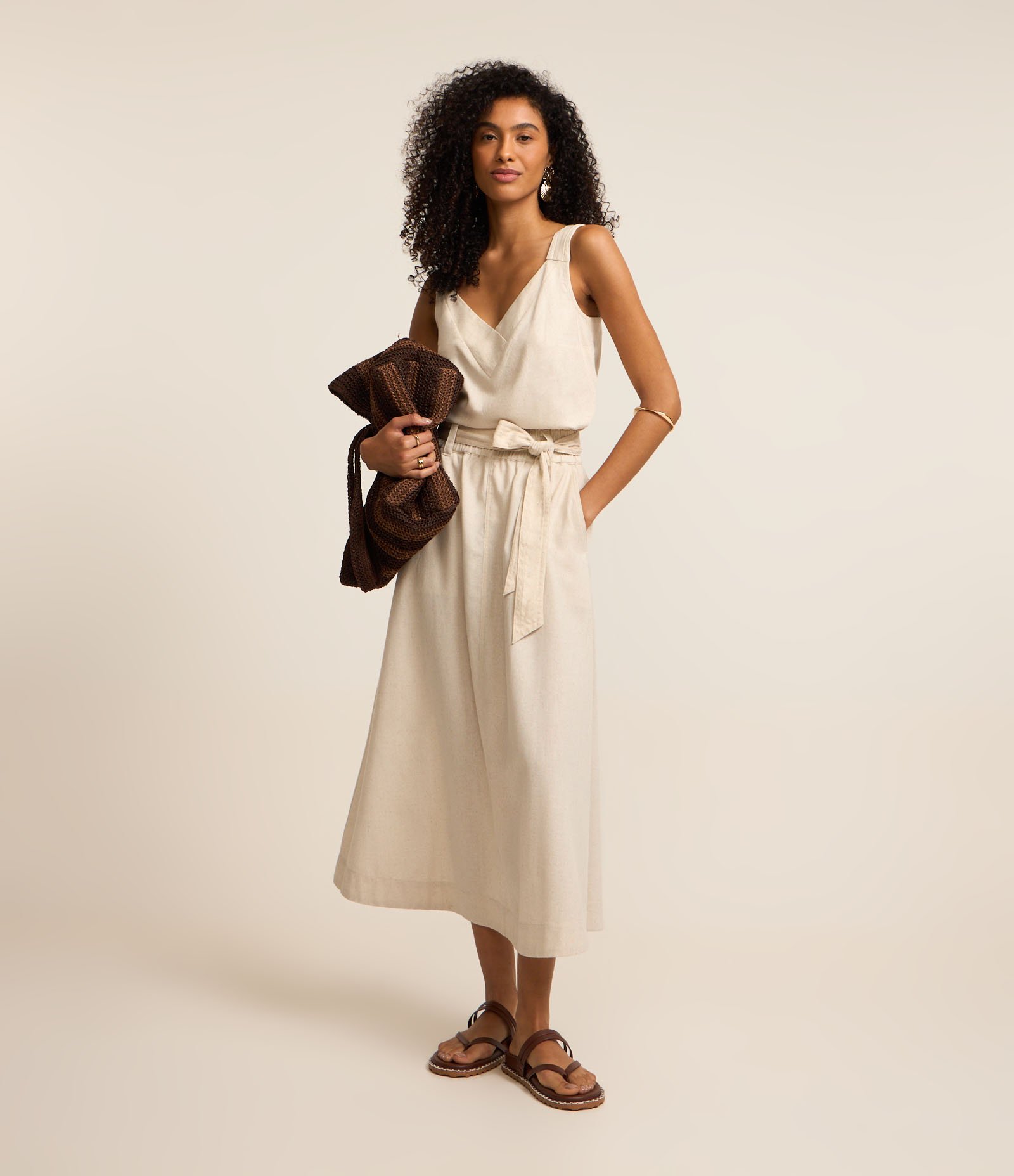 Blusa em Viscolinho com Detalhe na Alça e Decote Crú 3