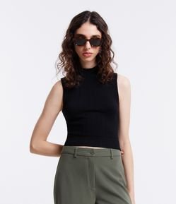 Blusa sem Manga Seamless com Gola Alta e Textura