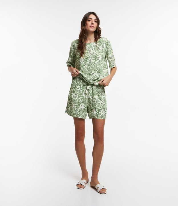 Short em Viscose com Elástico e Amarração no Cós