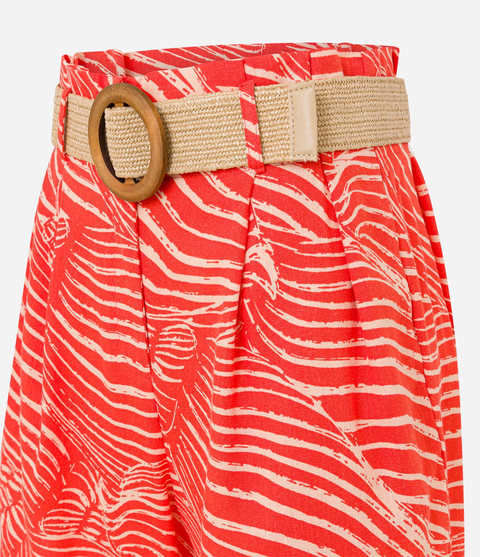 Short Clochard  com Cinto de Palha e Fivela de Madeira Laranja 6