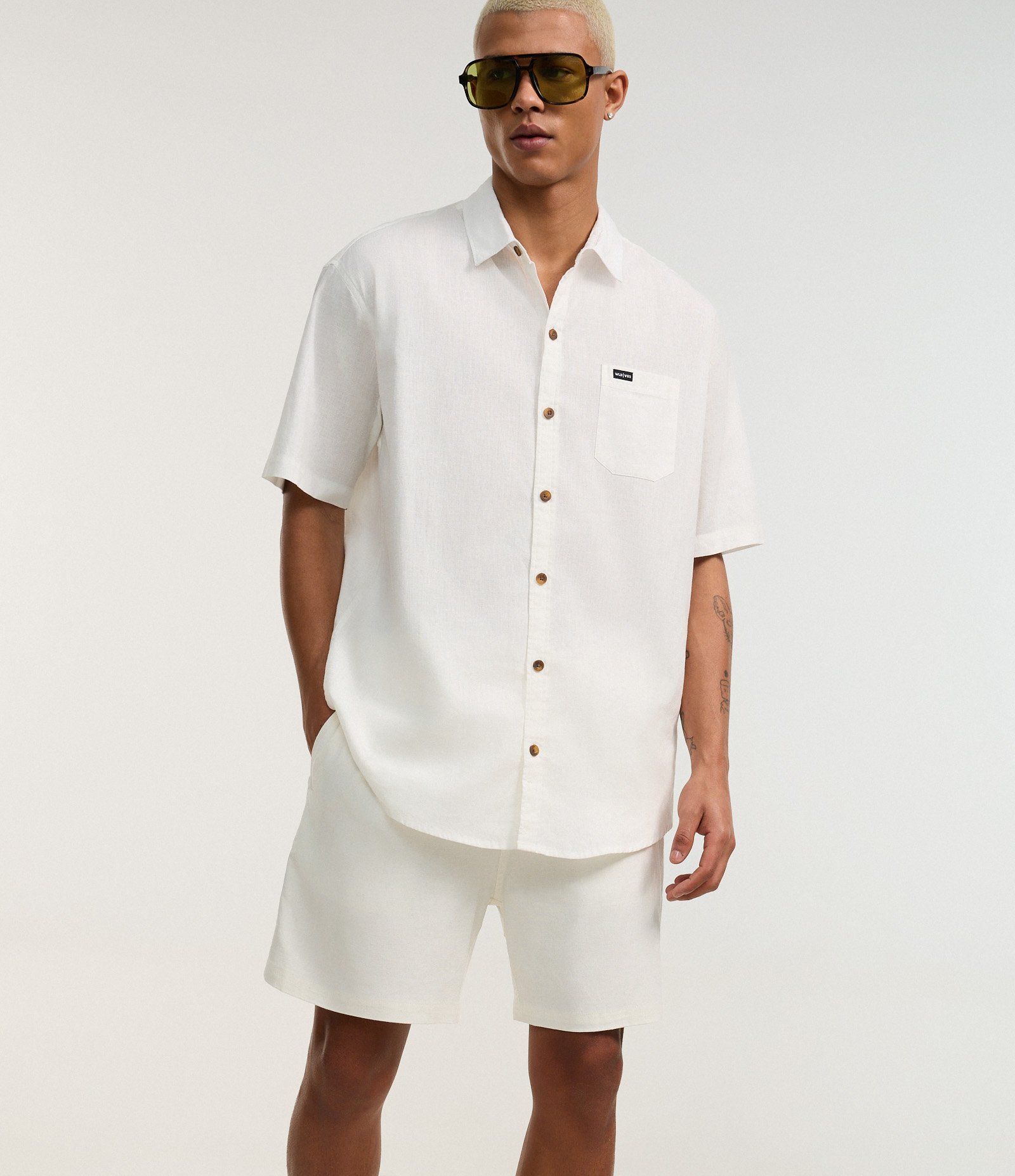 Bermuda em Tela com Cânhamo e Bolsos Branco 6