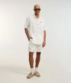 Bermuda em Tela com Cânhamo e Bolsos