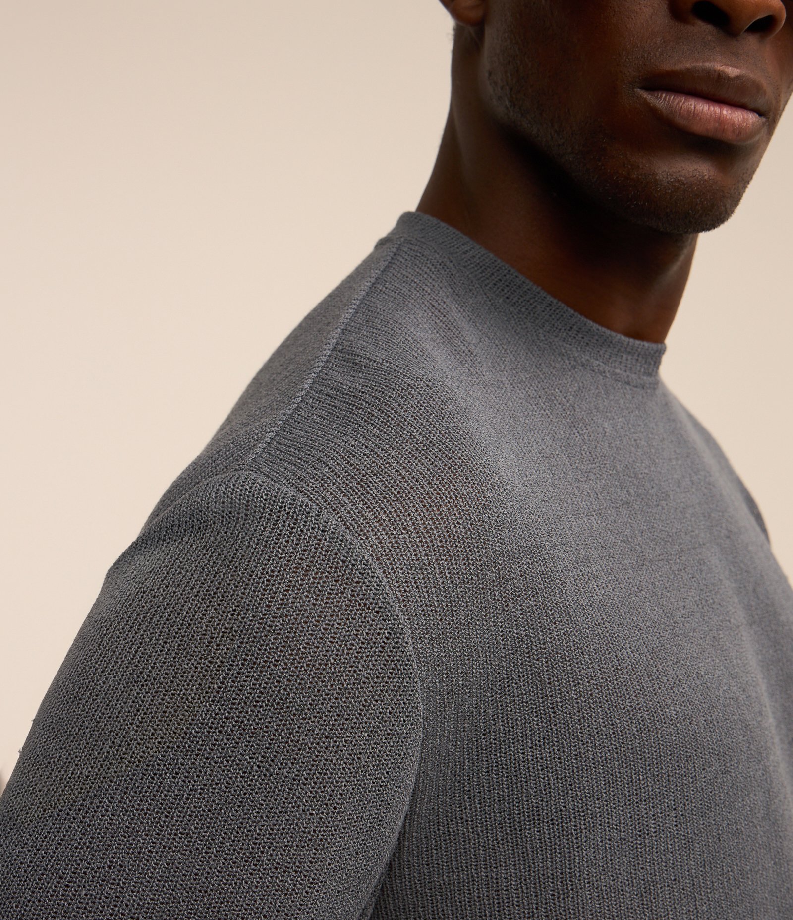 Camiseta Boxy em Tricô Vazado 4