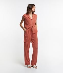 Calça em Viscose com Amarração no Cós e Bolsos Laterais