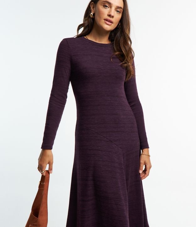 Vestido em Malha com Recortes e Efeito Mescla