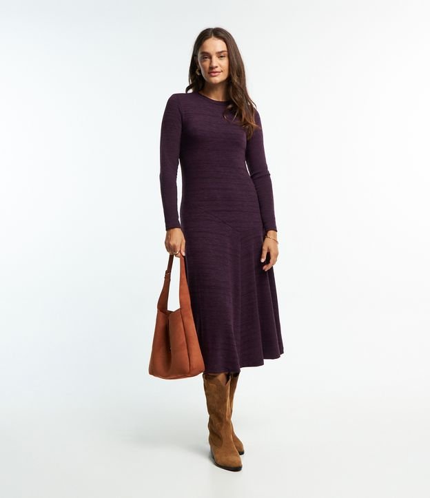 Vestido em Malha com Recortes e Efeito Mescla