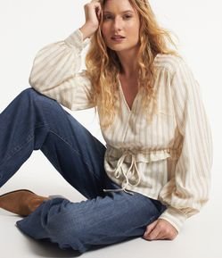 Blusa Bata em Cambraia com Estampa Listrada e Fio Metalizado