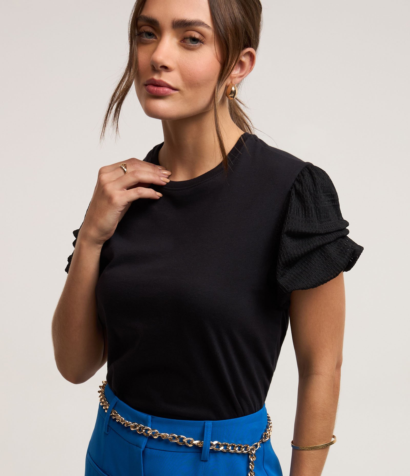 Blusa em Algodão com Texturas nas Mangas Preto 1