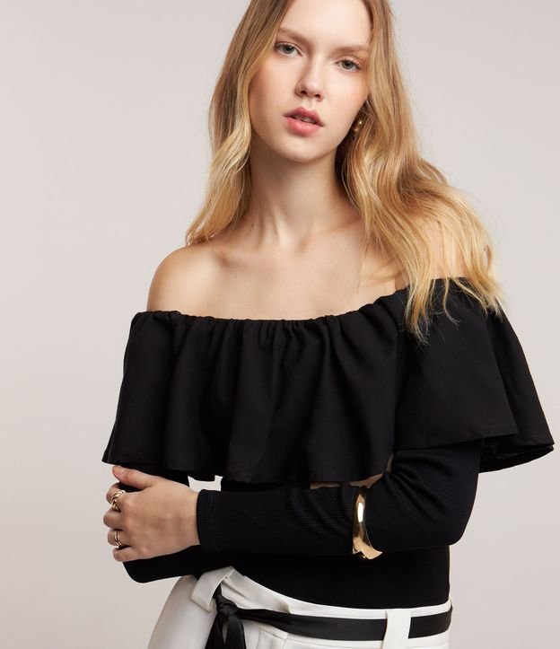 Blusa Ciganinha em Viscose com Babado