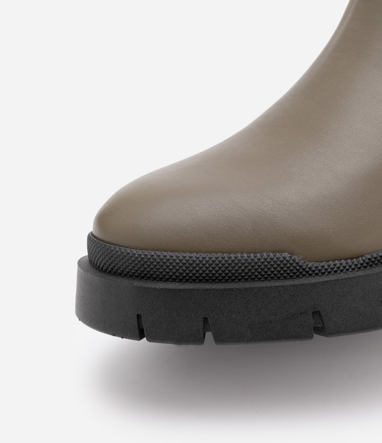 Bota Chelsea em PU com Sola Tratorada Verde Oliva 3